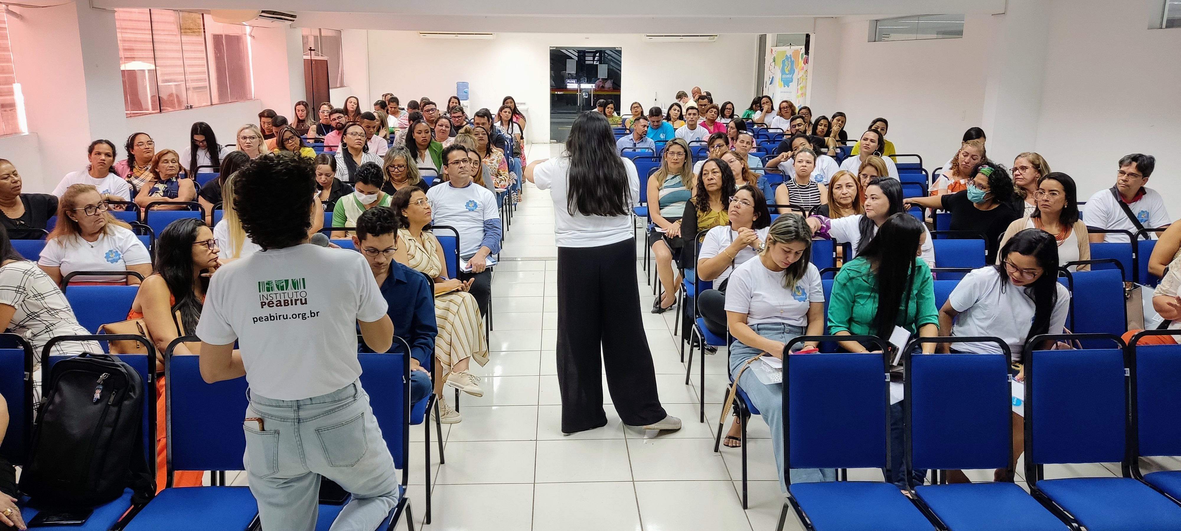O encontro de Belém (PA) reuniu 96 profissionais, de 51 municipios da região nordeste, Marajó e metropolitana do Pará. Foi o primeiro, de 6 polos de encontros.